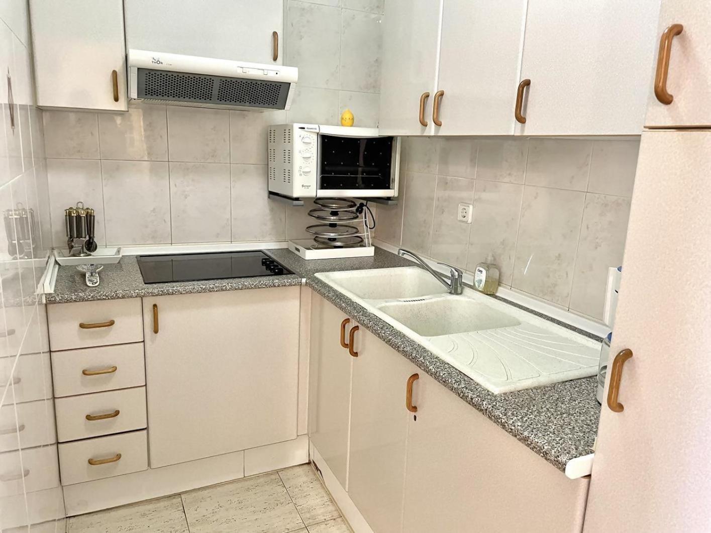 33Apartamento Soleado De Dos Habitaciones Empuriabrava Esterno foto