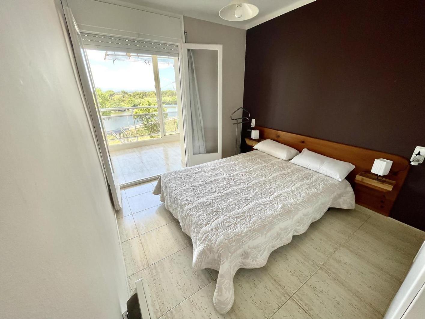 33Apartamento Soleado De Dos Habitaciones Empuriabrava Esterno foto